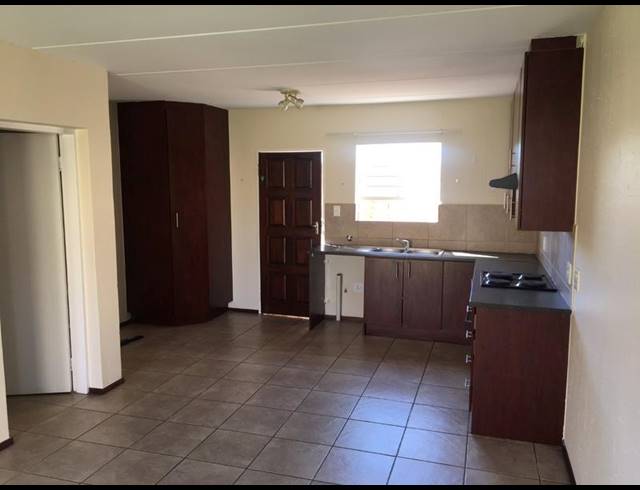 3 BEDROOM PROPERTY TO RENT IN WILGEHEUWEL